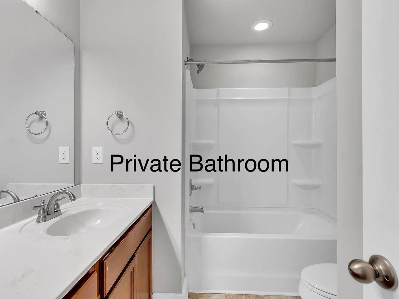300 Hague Dr - Photo 4 of 4