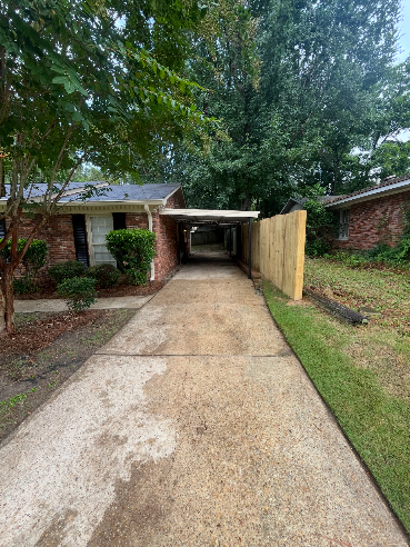 5820 Windsor Dr - Photo 3 of 19