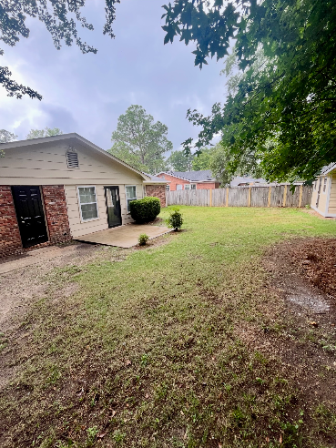 5820 Windsor Dr - Photo 5 of 19