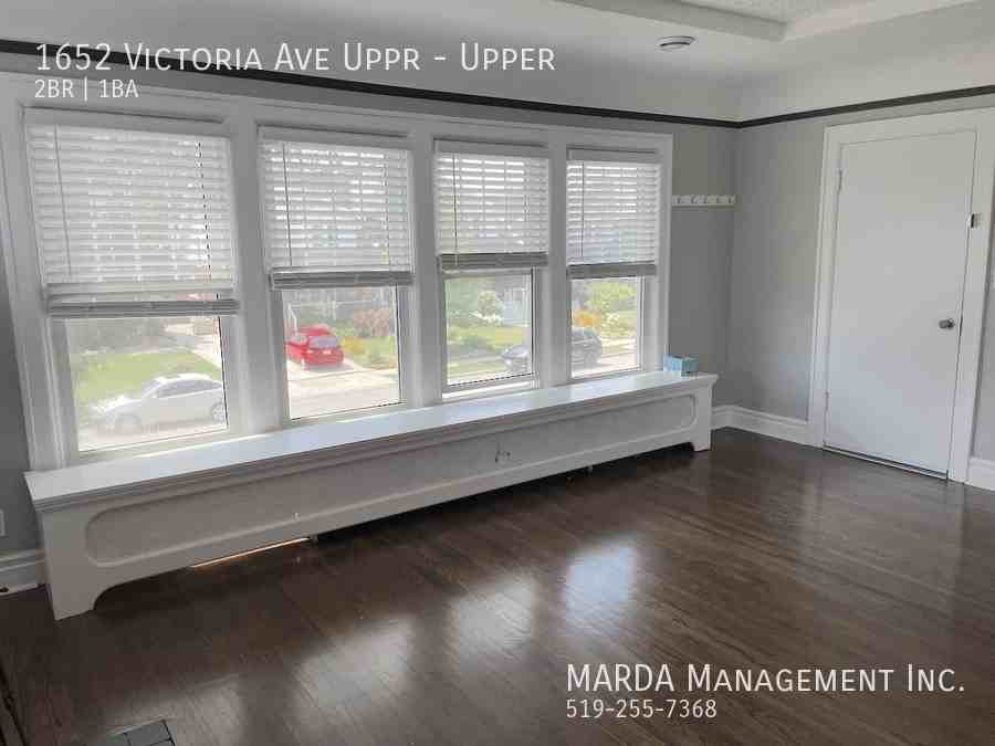 1652 Victoria Ave Uppr - Photo 5 of 27