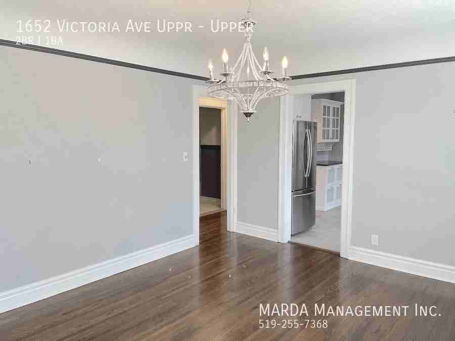 1652 Victoria Ave Uppr - Photo 7 of 27