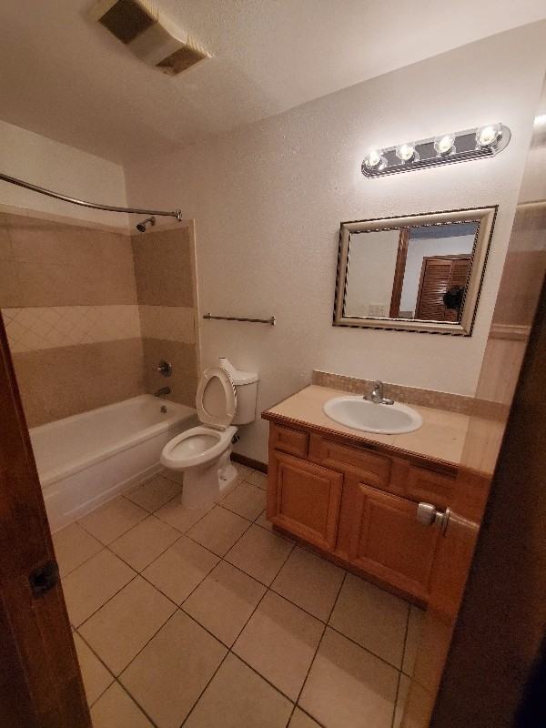 8002 Trapier Ave #1A - Photo 3 of 9