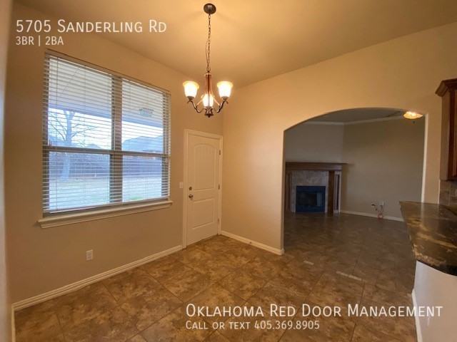 5705 Sanderling Rd - Photo 4 of 10