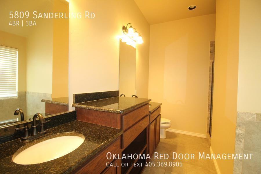 5809 Sanderling Rd - Photo 6 of 32
