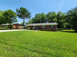 featured image of 445 Summerland Dr