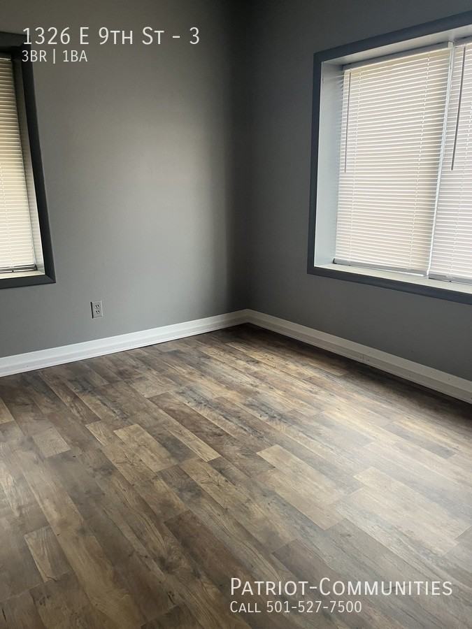 1326 E 9th St #3 - Photo 7 of 14