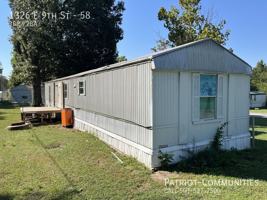 featured image of 1305 N Floyd St #58
