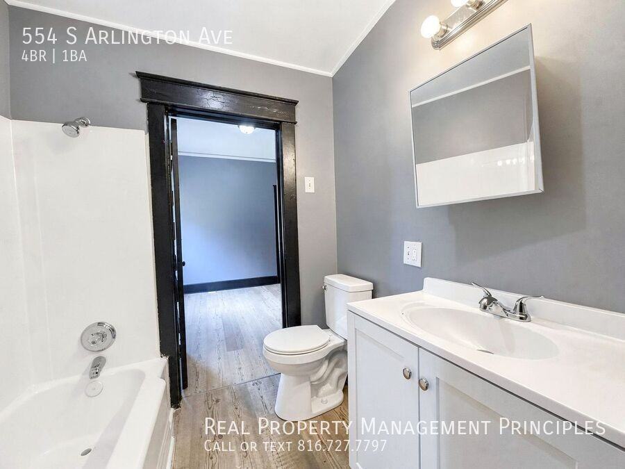554 S Arlington Ave - Photo 7 of 11