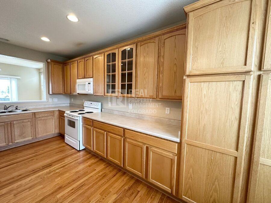 16700 E 104th Pl - Photo 2 of 16