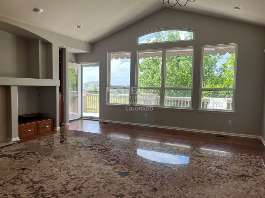 857 Appleby Pl - Photo 4 of 27
