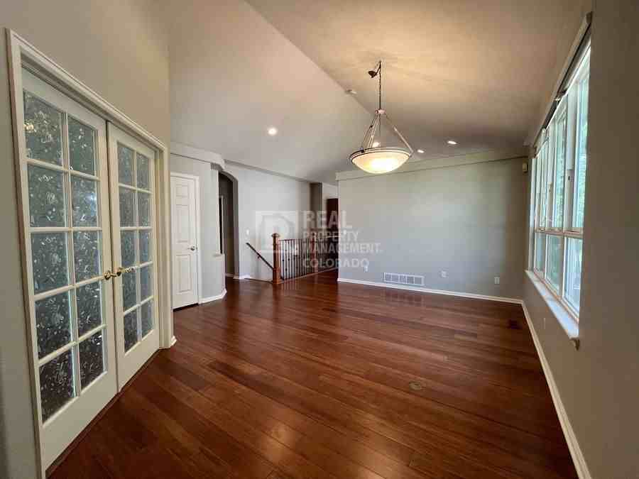 857 Appleby Pl - Photo 5 of 27