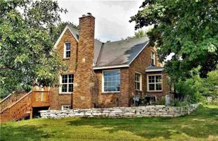 featured image of 110 5th St N