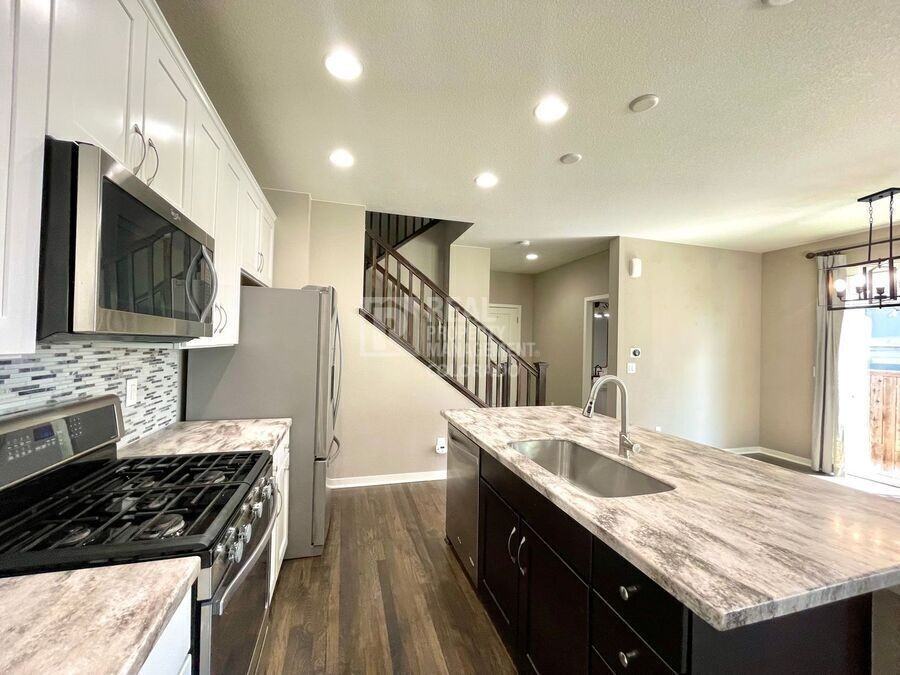 13788 Tall Oaks Loop - Photo 6 of 17