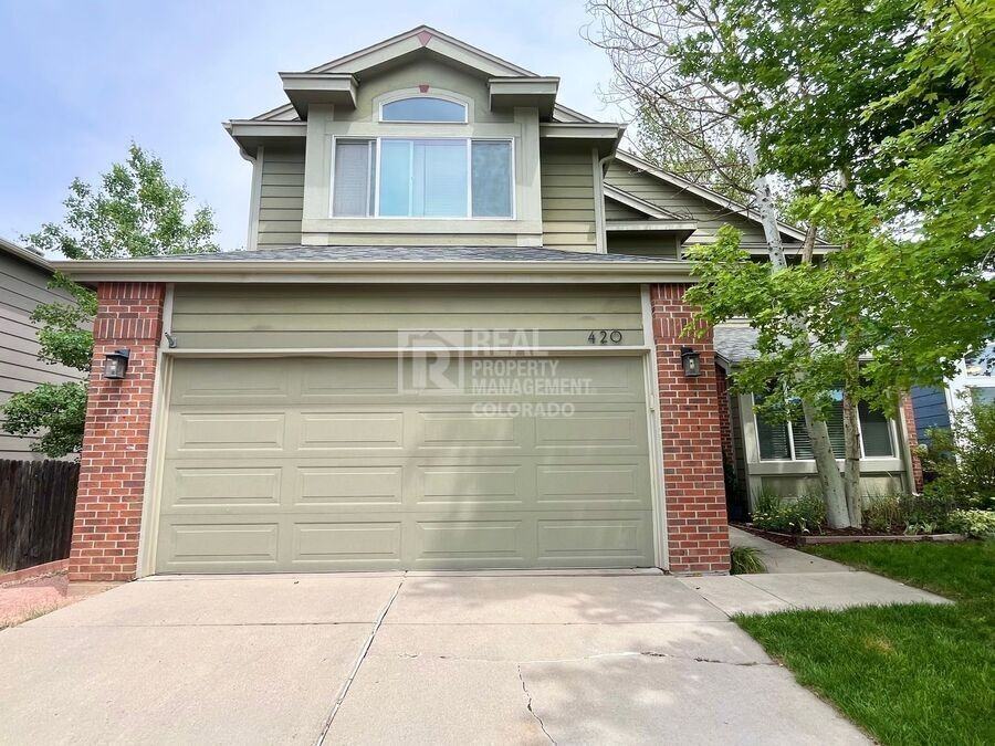 420 Dunhill St - Photo 2 of 20