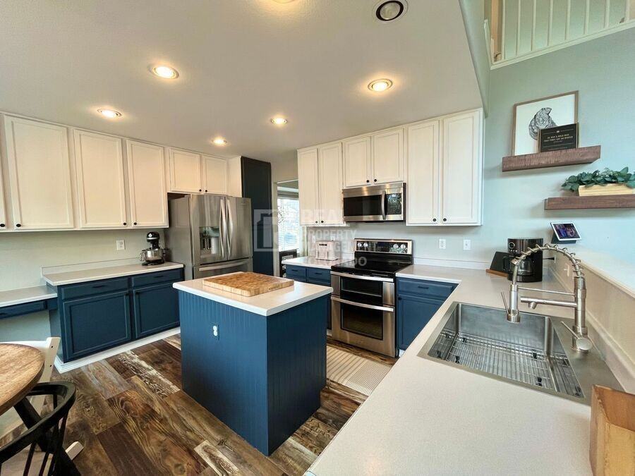 420 Dunhill St - Photo 5 of 20