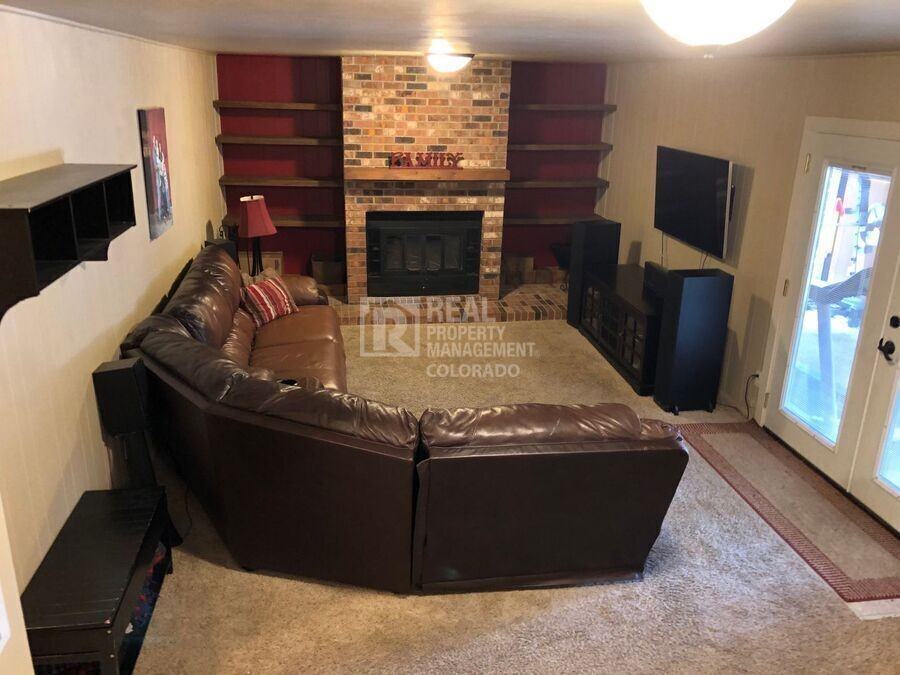 2359 S Eldridge St - Photo 7 of 24