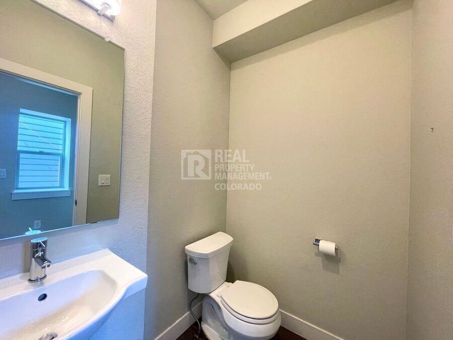 4441 E Jewell Ave - Photo 5 of 18