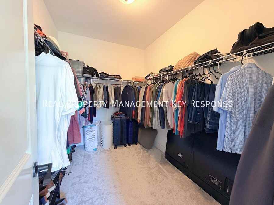140 Houghland St - Photo 7 of 20