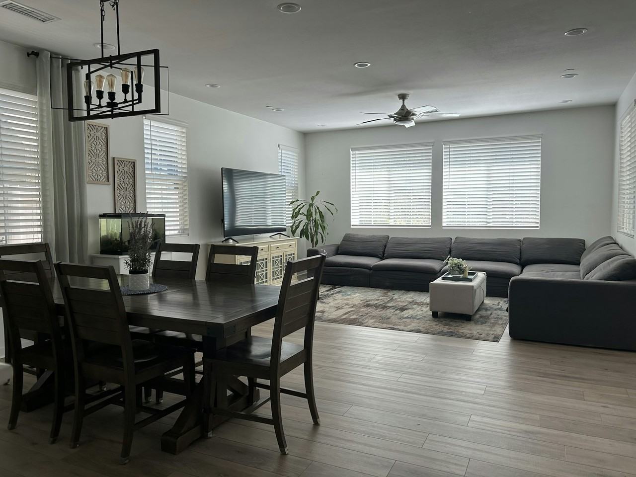 9020 Hightail Dr - Photo 3 of 29