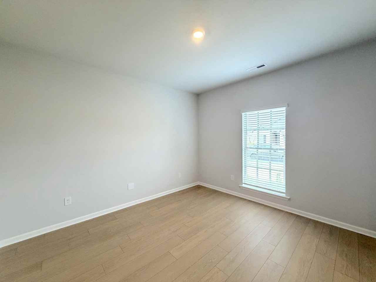 204 Stockyard Circle - Photo 5 of 29