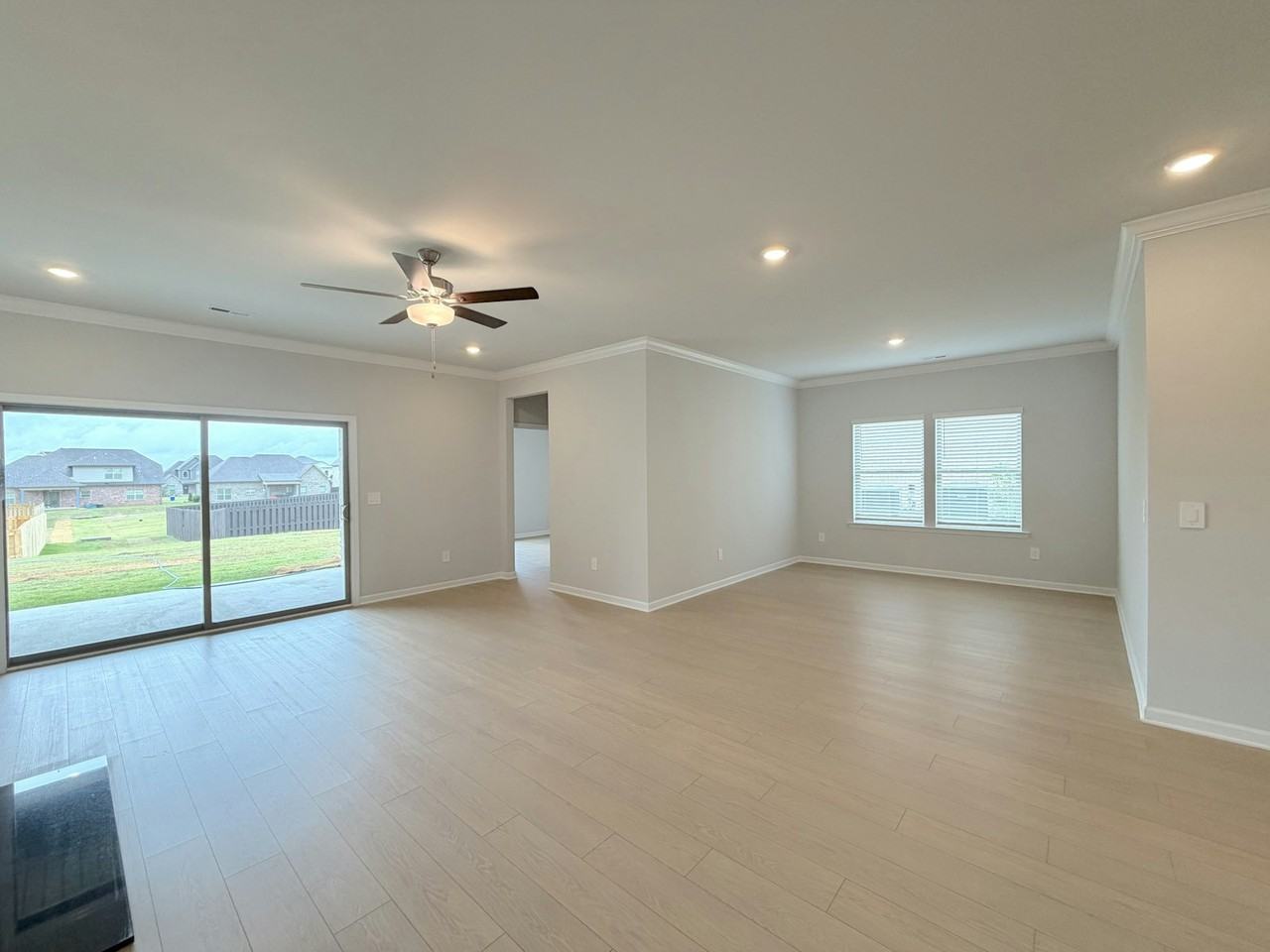 17969 Longleaf Dr - Photo 5 of 32