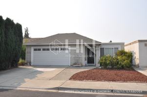 featured image of 2198 Goldcrest Cir