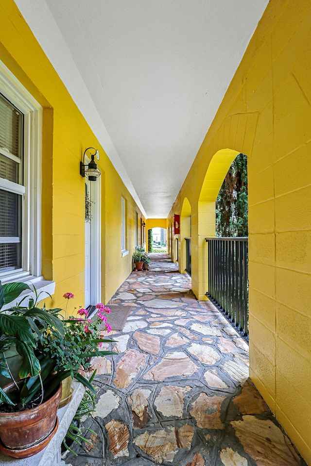 425 26th Street, Unit 8 - Photo 4 of 18