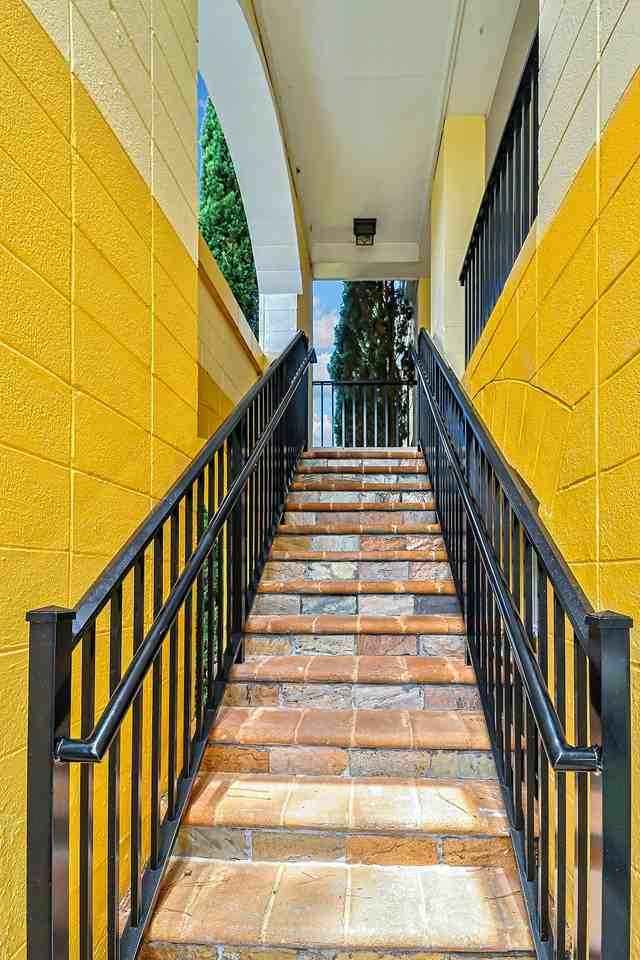 425 26th Street, Unit 8 - Photo 6 of 18