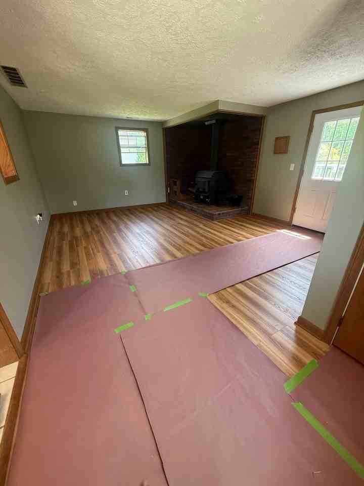 7748 Crestwood Ln - Photo 4 of 14