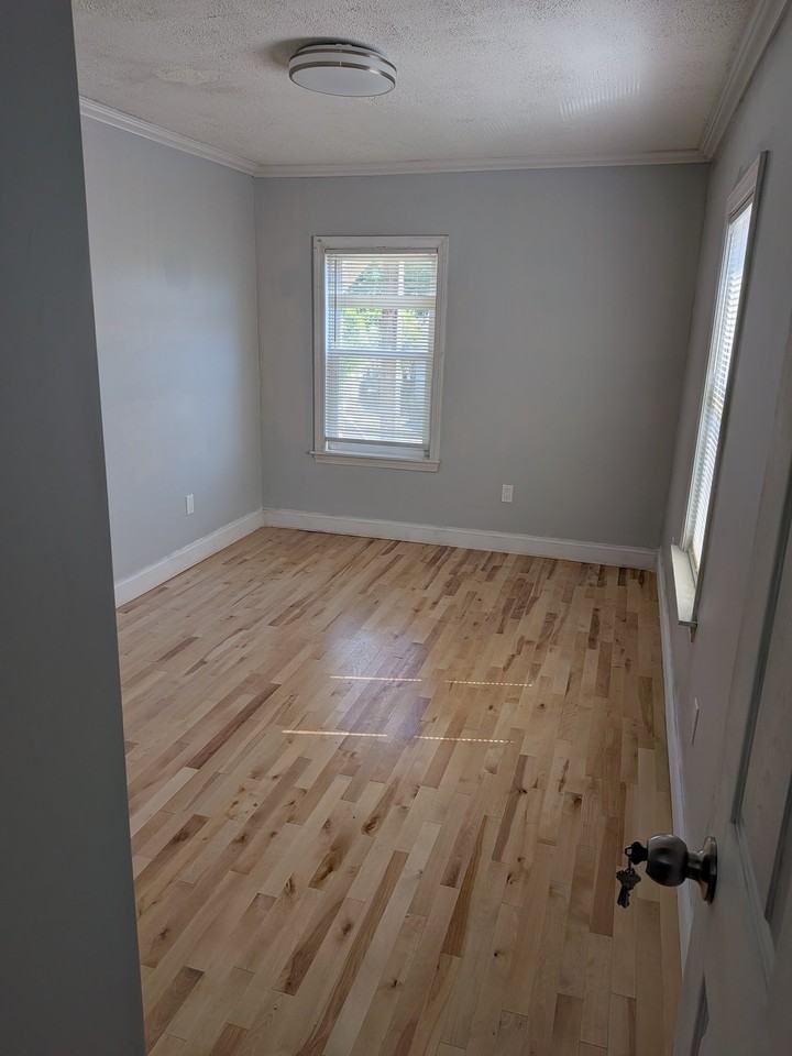 13 Center St #2 - Photo 3 of 8