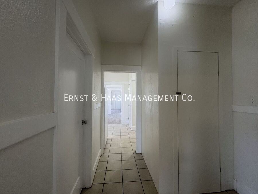 1249 Pine Ave - Photo 6 of 13