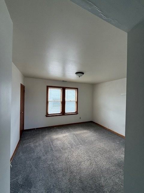705 Rugby St - Photo 5 of 9