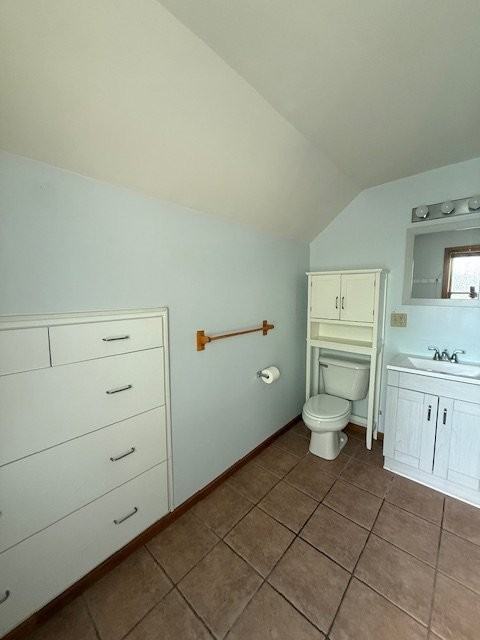 705 Rugby St - Photo 6 of 9
