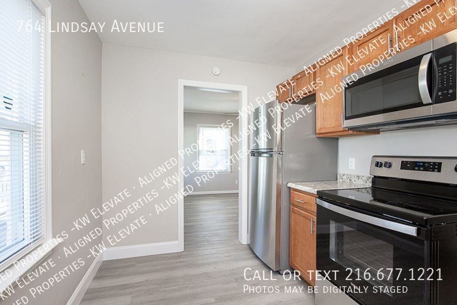 764 Lindsay Ave - Photo 5 of 19