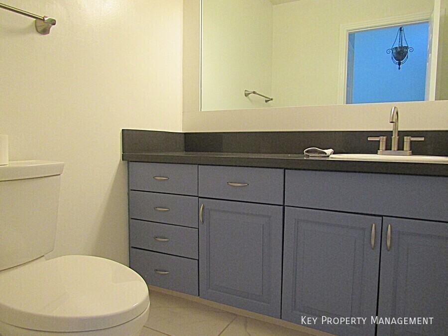 8521 Heather Downs Dr - Photo 7 of 18