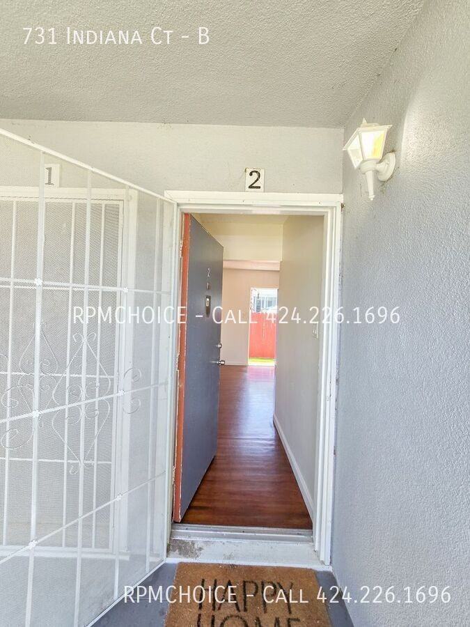 731 Indiana Ct #B - Photo 3 of 24