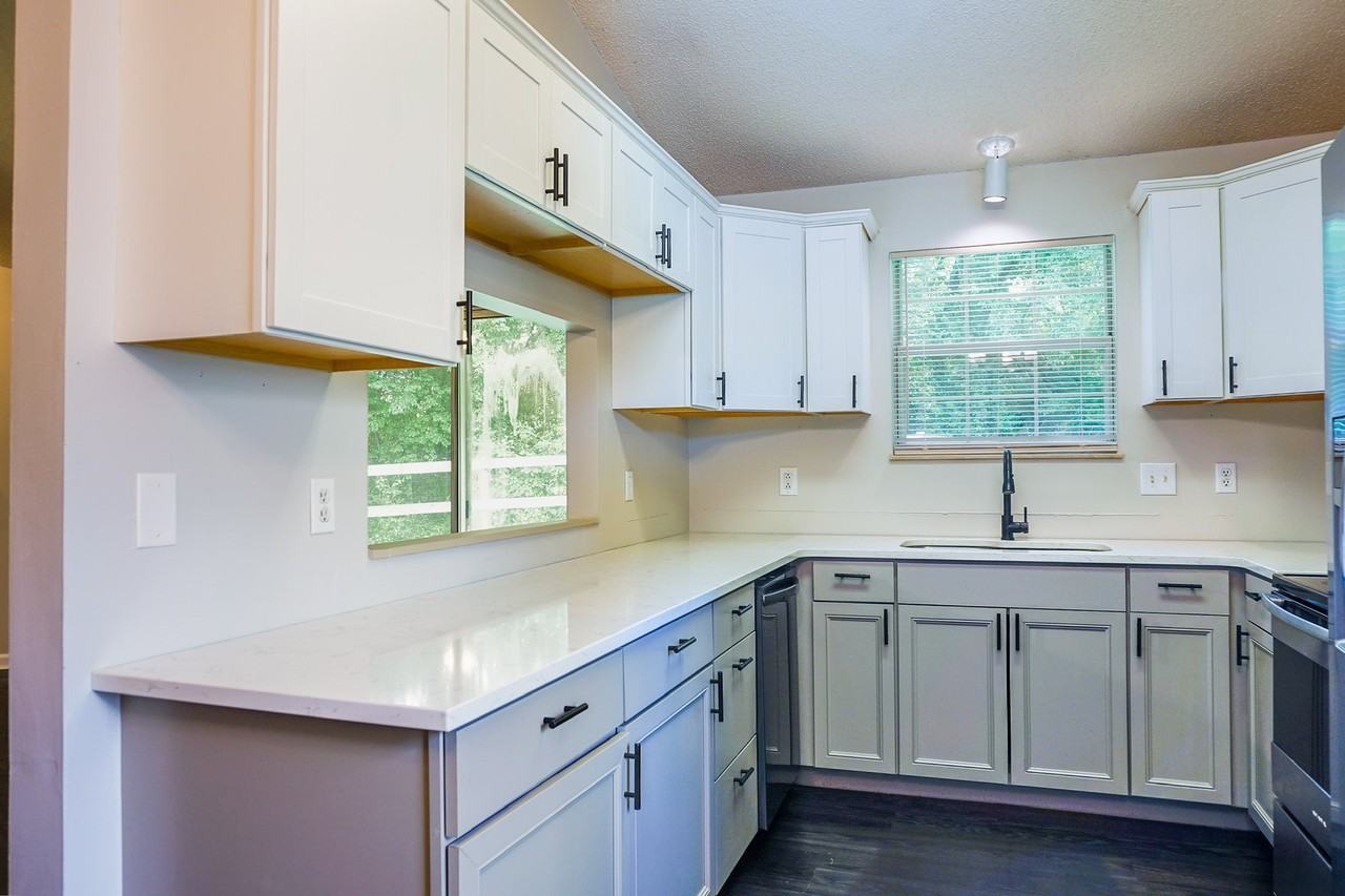 2317 Tori Rd - Photo 6 of 20