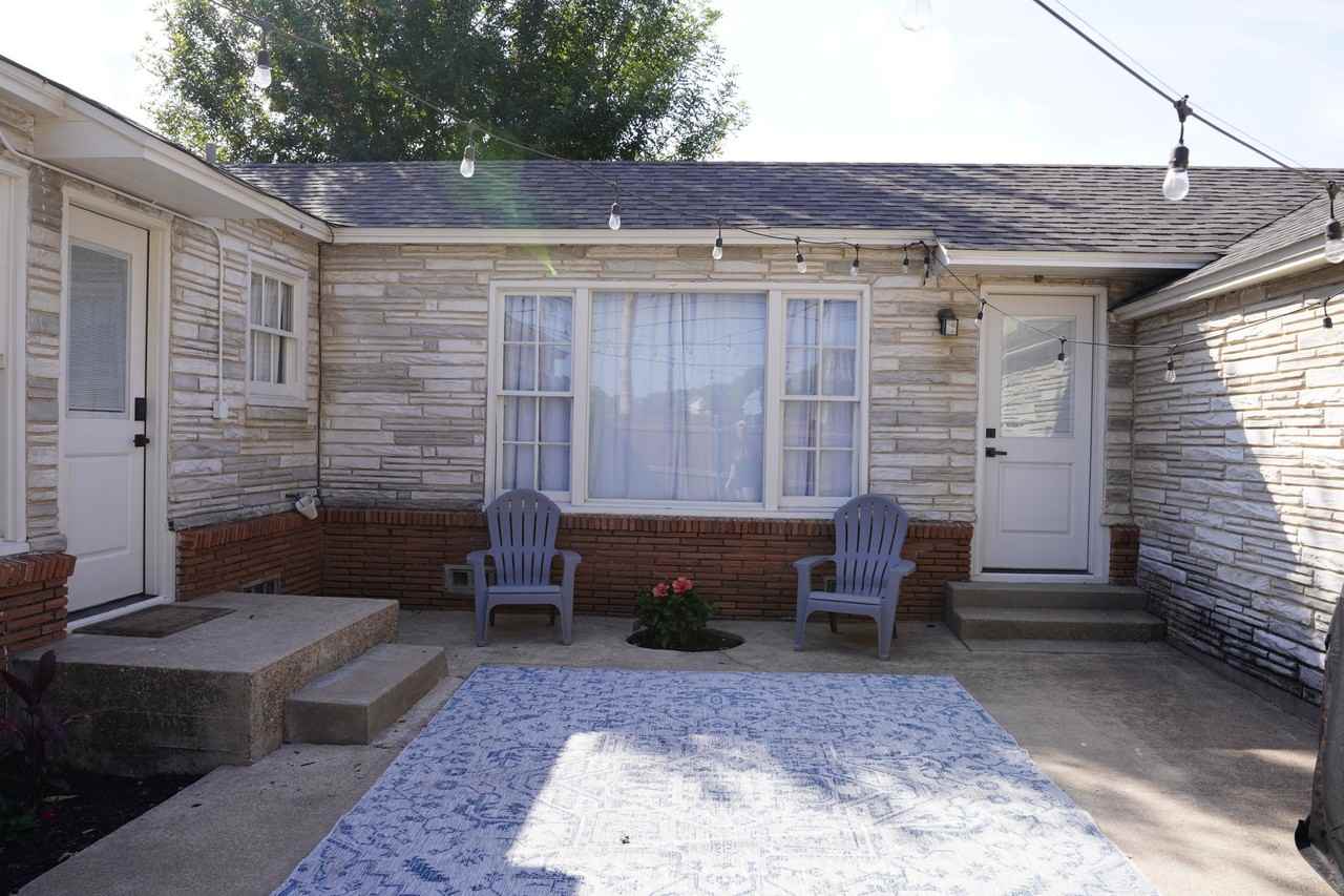 2040 S 9th St - Photo 4 of 18