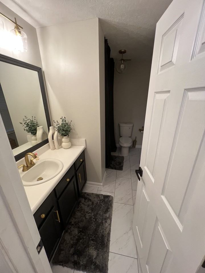 9656 Poole Rd - Photo 5 of 16