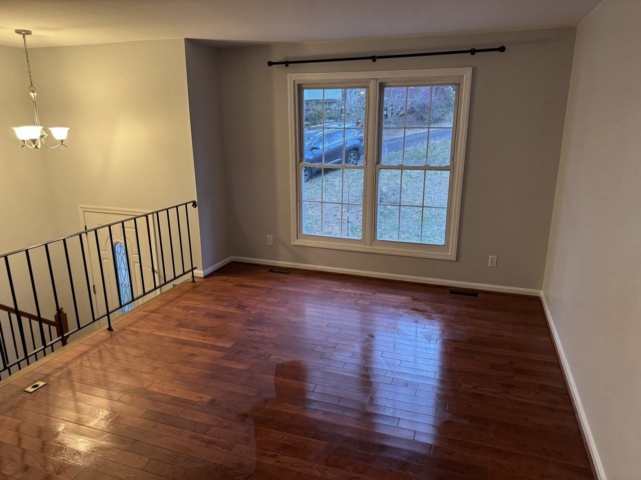 2036 Yew Ct - Photo 4 of 17