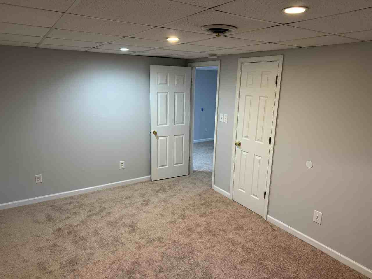 2036 Yew Ct - Photo 7 of 17
