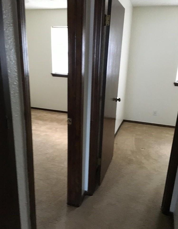 908 Ranchoak Ct - Photo 7 of 11