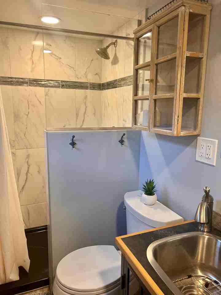 620 Maple St - Photo 4 of 10
