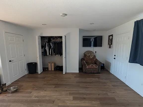 290 Magpie Way - Photo 5 of 9