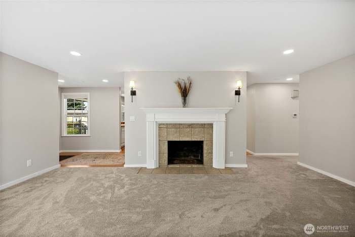 30022 6th Ave Sw - Photo 4 of 16