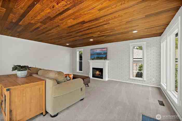 30022 6th Ave Sw - Photo 7 of 16