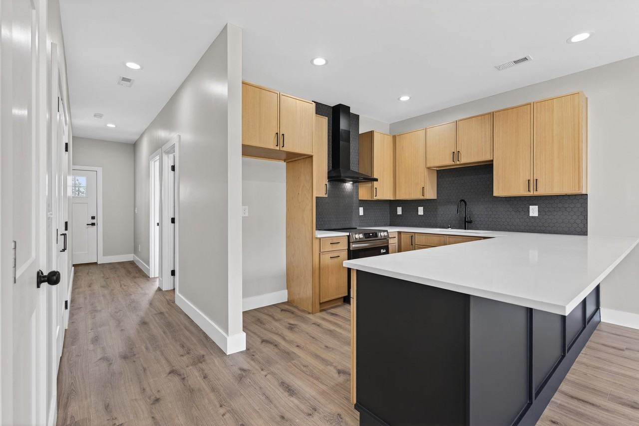 5211 Camelia Rd Nw #5211 - Photo 2 of 16