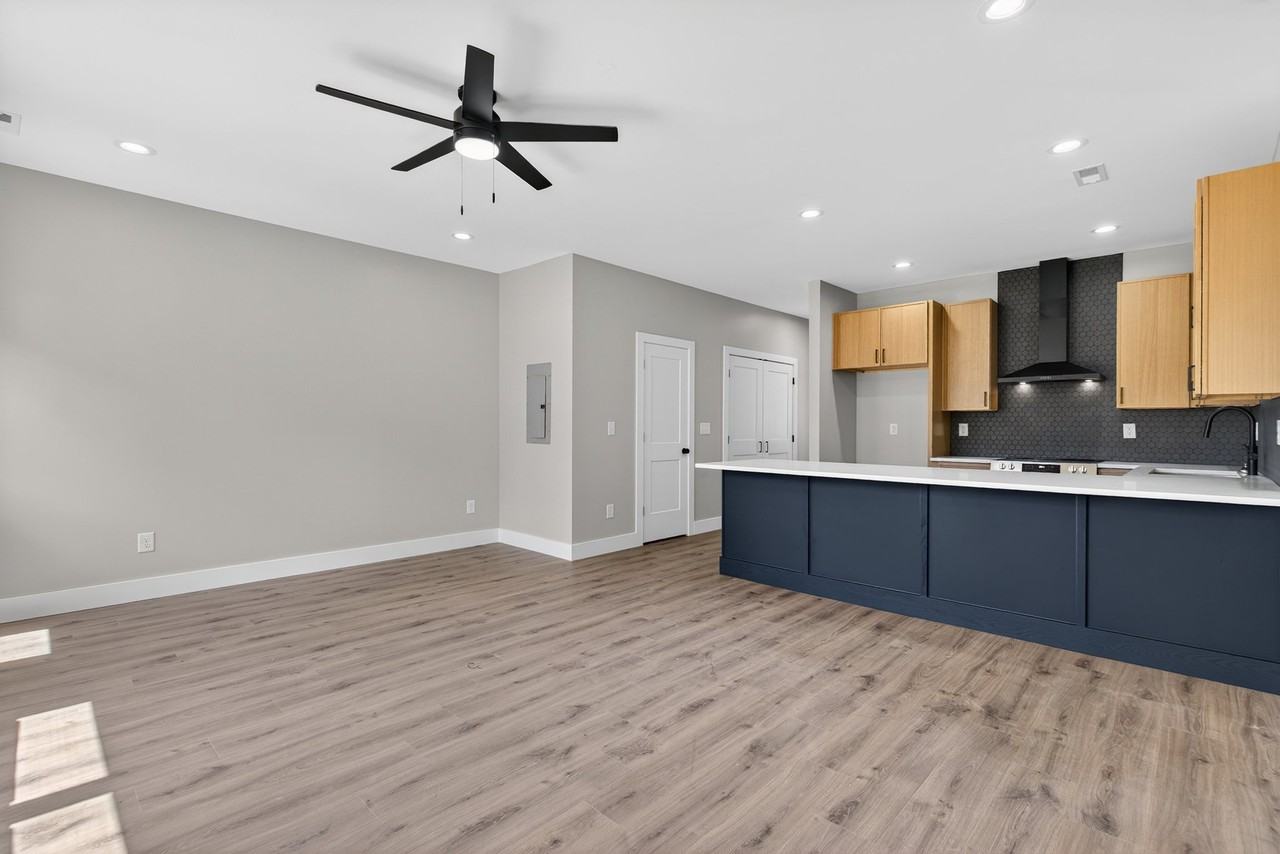 5211 Camelia Rd Nw #5211 - Photo 4 of 16