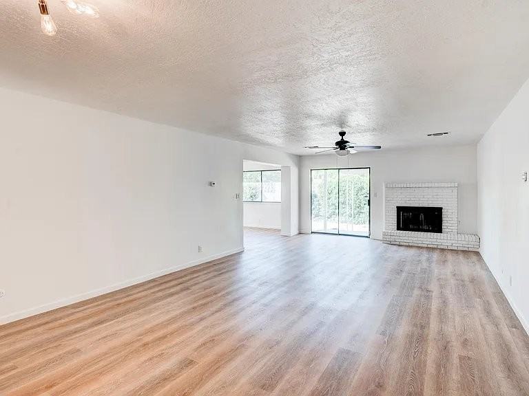 8108 Siguard Ct Ne - Photo 4 of 20