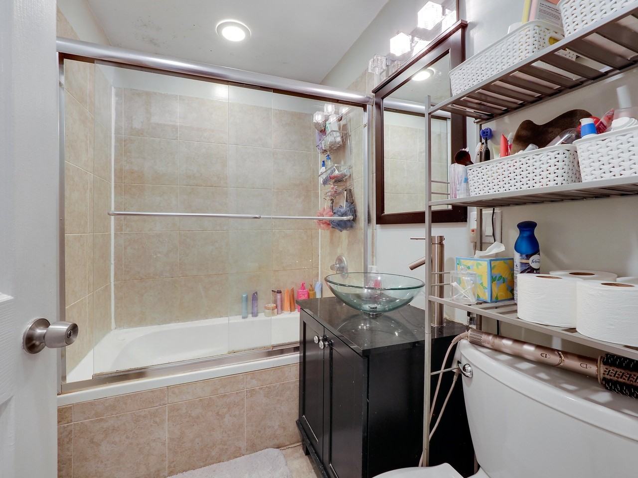 2652 N Halsted St #3F - Photo 7 of 12
